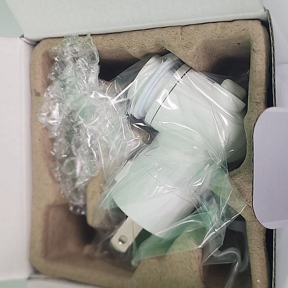 NEW, Set of 2, Scentsy Dream it, Live it, Love it. Warmer and Bar. - Picture 8 of 16